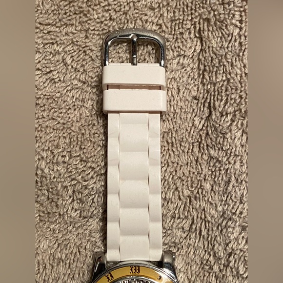 🛍️Sold Privately🛍️ Juicy Couture Women's 38mm Watch with Battery Replacement! - Picture 9 of 11
